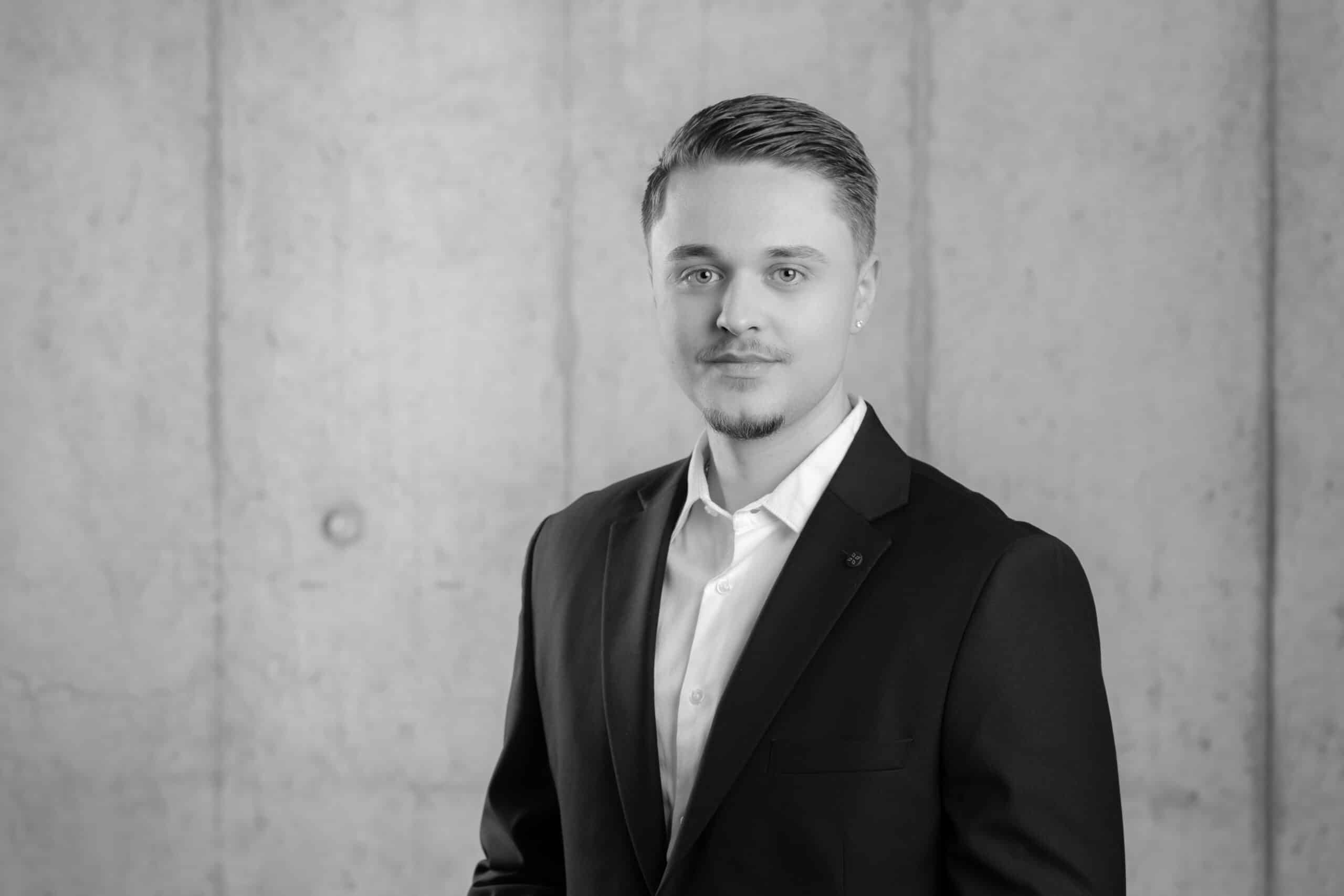 Vantage Education AG - Bleon Pajaziti